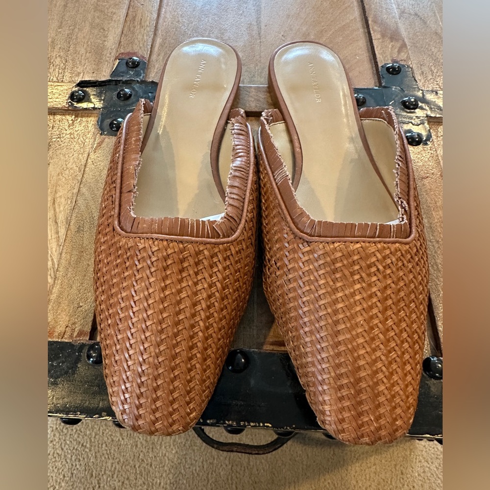 Ann Taylor Brown Woven Mules